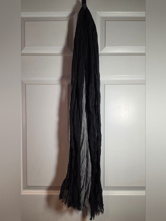 Marc Anthony Other - Marc Anthony Black And Gray Mens Fringe Scarf